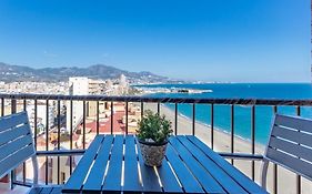 Fuengirola. Bonito Apartamento En Paseo Maritimo. Espectaculares Vistas Al Mar. Primera Linea