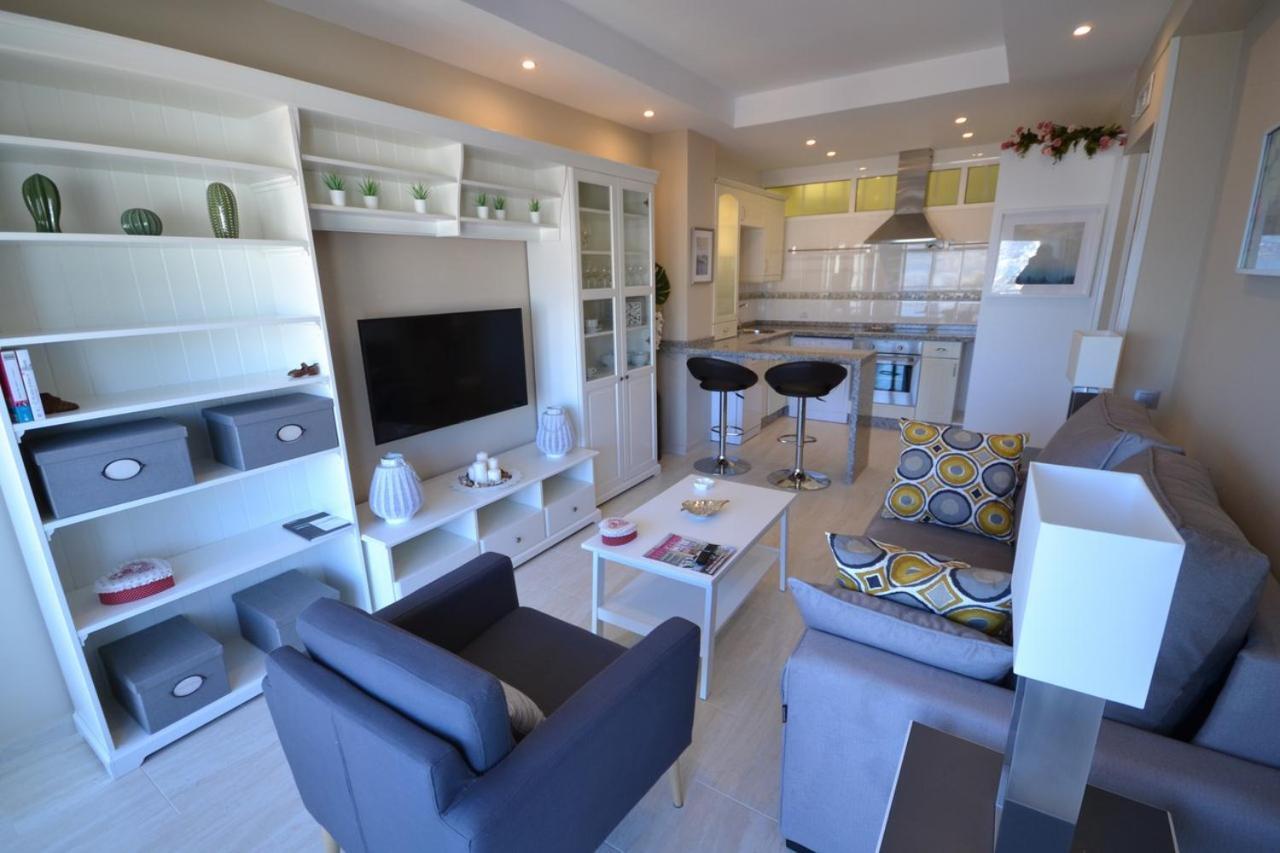 Fuengirola. Bonito Apartamento En Paseo Maritimo. Espectaculares Vistas Al Mar. Primera Linea Eksteriør bilde