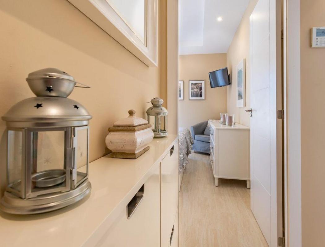 Fuengirola. Bonito Apartamento En Paseo Maritimo. Espectaculares Vistas Al Mar. Primera Linea Eksteriør bilde